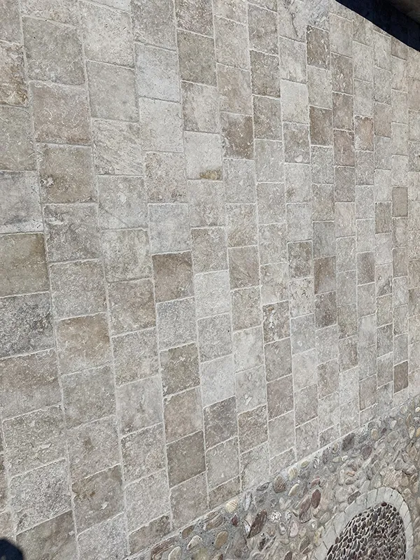 PAVES VIEILLIS 15X15 TRAVERTIN (2)