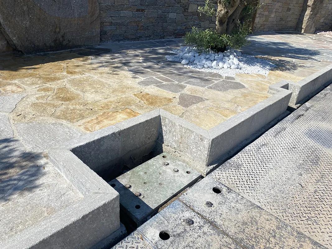 bordures gneiss grenaillees