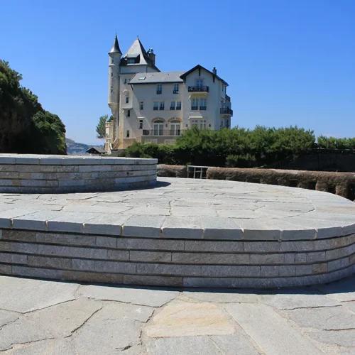 Biarritz luserne et gneiss grenaillé