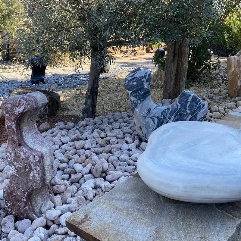 GALET GEANT BLANC POLI ET MONOLITHES D_EXCEPTION (Copier)