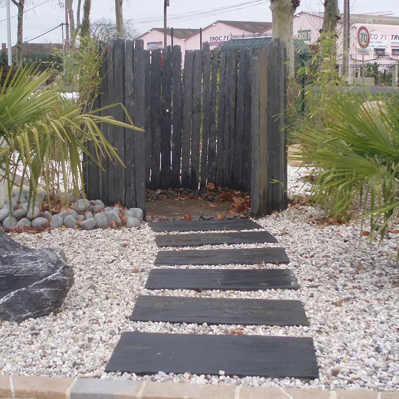 PLAQUES PIQUETS ARDOISE ET GRANULATS BLANC PUR