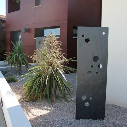 Plaque ardoise et calcaire du causse