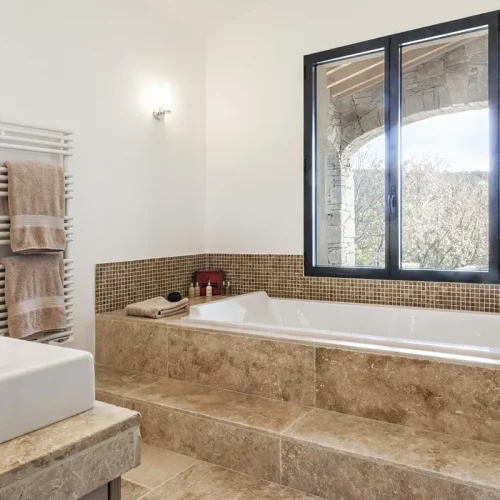 Travertin beige - Salle de bain Occitanie